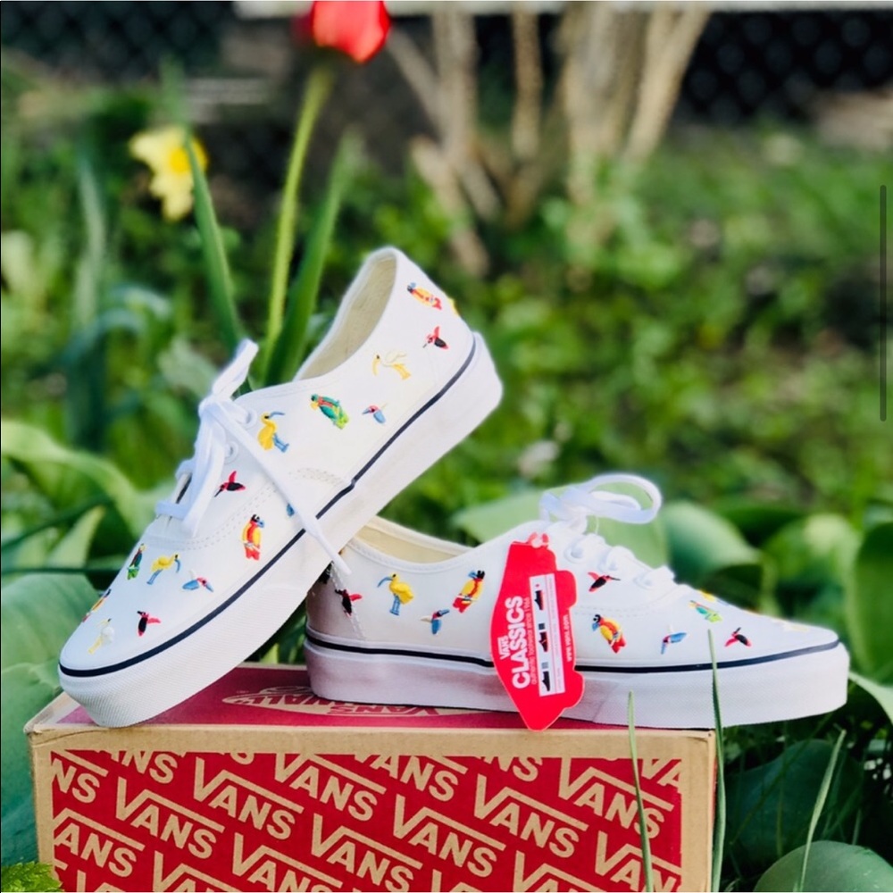 SOLD Kids List NWT RARE Vans Bird Embroidered - Picture 5 of 8